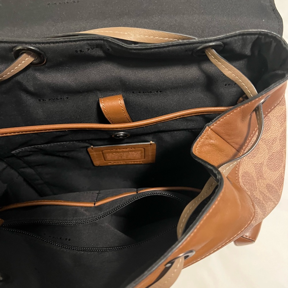 Coach Back-Pack - Picture 3 of 3